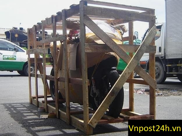 Cách đóng thùng gỗ xe máy khi vận chuyển 2023